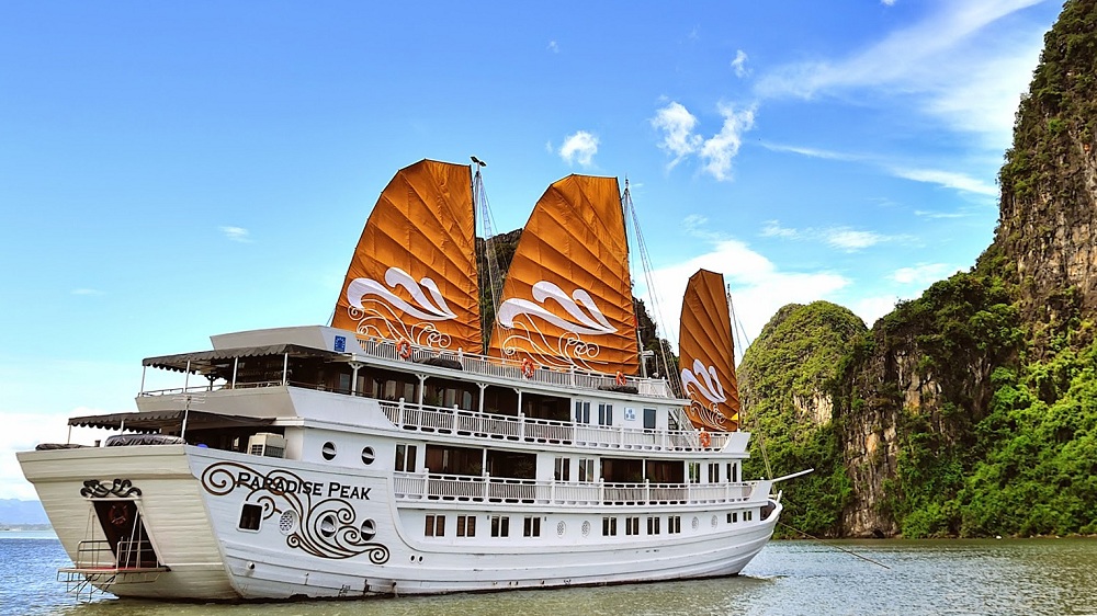 Paradise Cruise - Halong Bay Vietnam