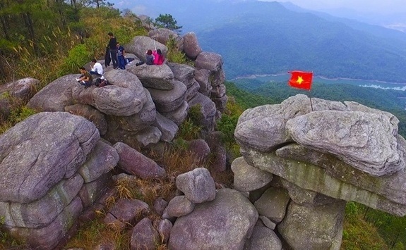  4 amazing cliffs in Vietnam for travelers love adventurous