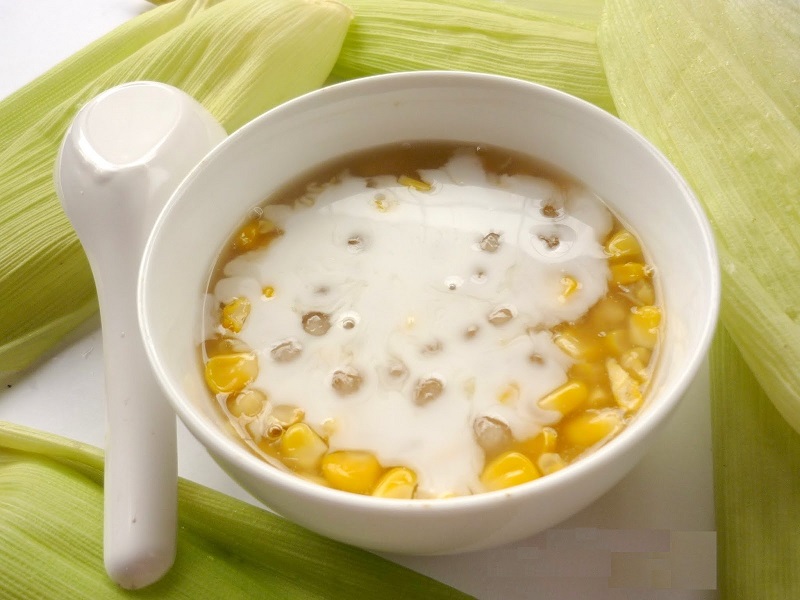 Delicious corn sweetened porridge for summer days