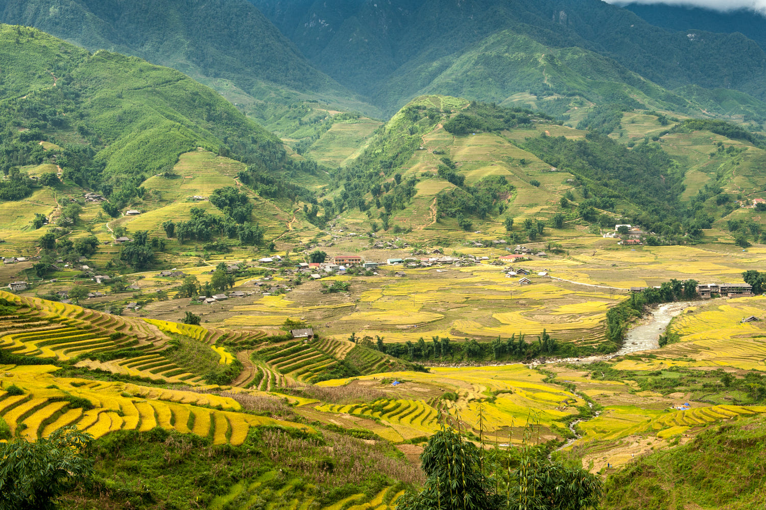 Muong Hoa valley (Sapa) - one of the most famous destination for breathtaking scenery