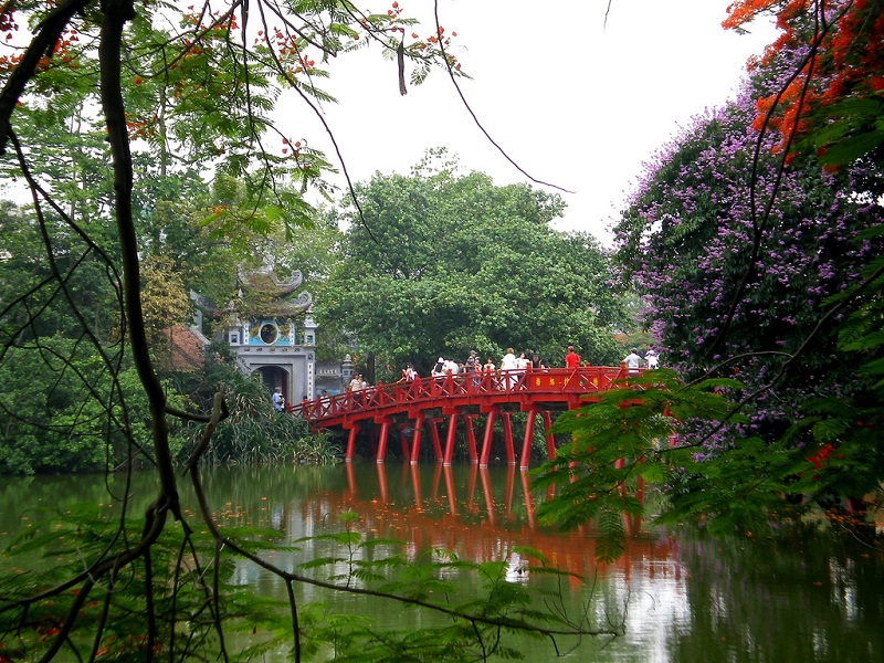 Hoan Kiem Lake (Hồ Gươm) - The Heart of Hanoi