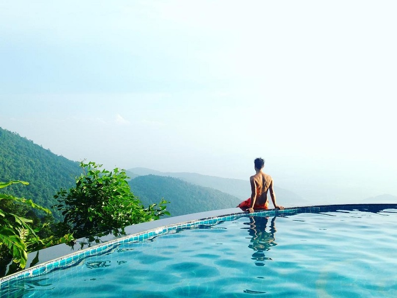 Travel Tips: Eight infinity swimming pools in Vietnam