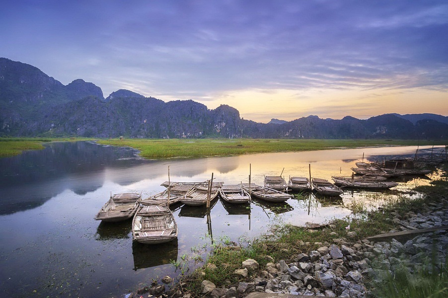 Van Long Lagoon - A destination in Ninh Binh don't miss