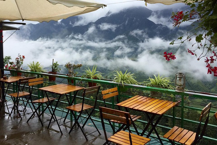  Experiences at Coffee shops in the clouds when travelling Vietnam