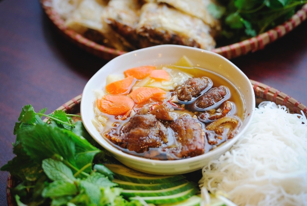 Top 5 must-try dishes of Hanoi Old Quarter