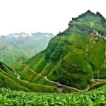 Journey to the rock plateau Ha Giang with the beautiful winding roads
